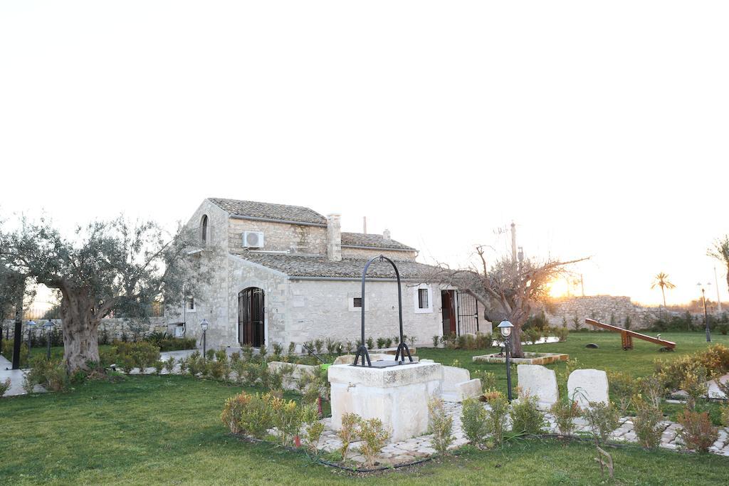 Serravalle Relais & Country Villa With Private Pool - Esclusive Use Chiaramonte Gulfi Cameră foto